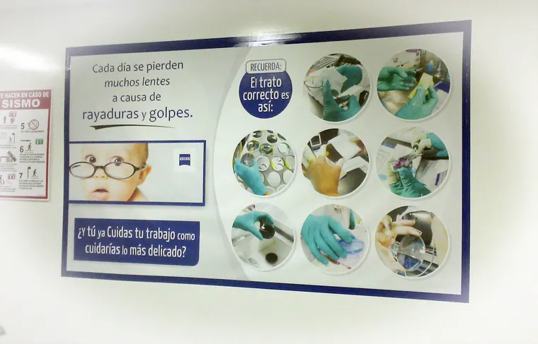 Lona informativa para campaña interna