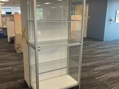 Acrylic display case for retail